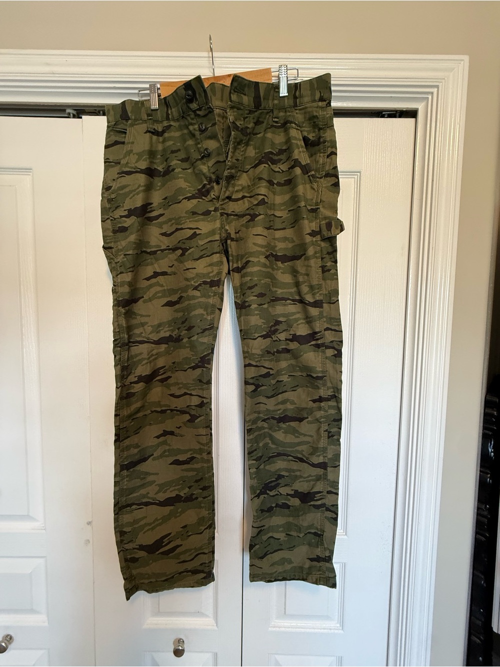 rag & bone Men's Camo Cargo Pants - Olive/Tiger Stripe